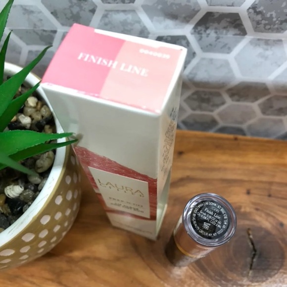 NIB! Laura Geller Prep-n-Go Lip Scrub & Tint Duo - Picture 6 of 16